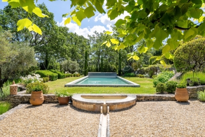 House for sale in LACOSTE  - 10 rooms - 327 m² 