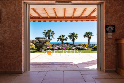 Maison &agrave; vendre pool cagnes mer 