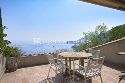 House for sale in ROQUEBRUNE-CAP-MARTIN Cap Martin - 5 rooms - 317 m&sup2; 