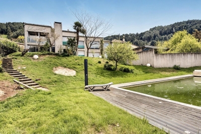 Maison à vendre à VALS LES BAINS Tauleac Baudoin - 9 pièces - 247 m² 