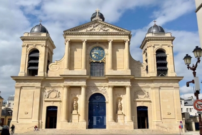 Commerce à vendre à VERSAILLES Brimont - 6 pièces - 240 m² 