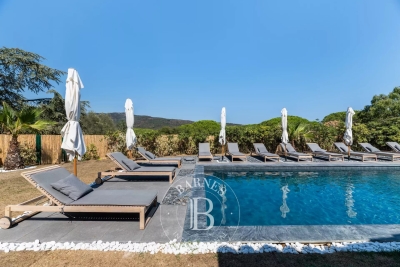 Maison &agrave; louer &agrave; STE-MAXIME  - 8 pi&egrave;ces - 200 m&sup2; 