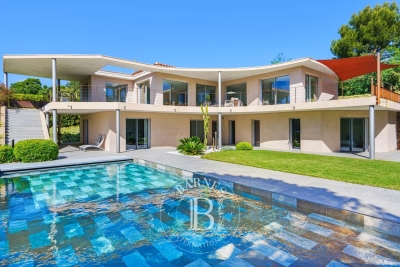 House to rent in GRIMAUD Grimaud  - 250 m&sup2; 