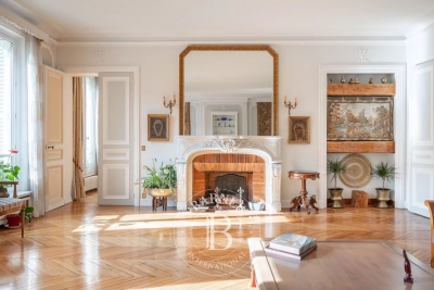 Appartement à vendre à PARIS 16EME Javel 3 - 6 pièces - 218 m² 