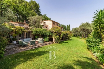 House to rent in OPIO  - 10 rooms - 350 m² 