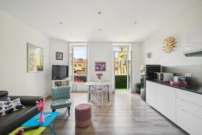 Appartement à vendre immeuble les pins