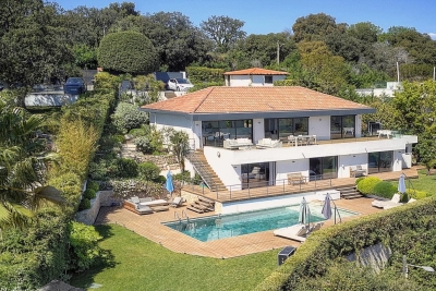 Maison à vendre à CANNES Bonson - 6 pièces - 280 m² 