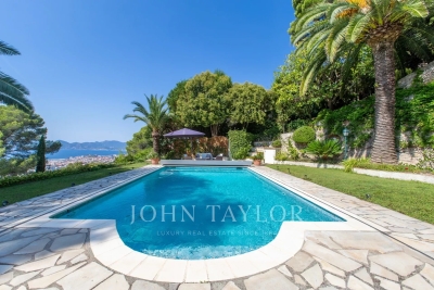 Maison à vendre à CANNES Le Roc Fleuri-Capitou (Jeanne d'Arc) - 5 pièces - 230 m² 