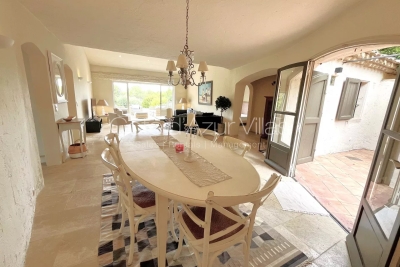 Maison à vendre vue mer piscine valbonne 