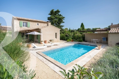 House for sale in EYGALIÈRES  - 4 rooms - 147 m² 