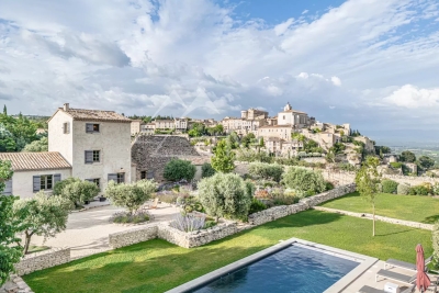 House to rent in GORDES  - 5 rooms - 165 m² 