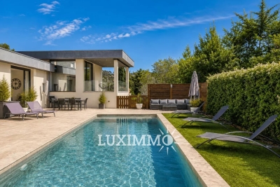 Maison &agrave; vendre &agrave; MOUGINS  - 8 pi&egrave;ces - 275 m&sup2; 