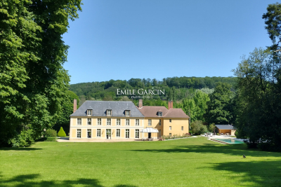 Maison à louer à CHEVREUSE Nord - 7 pièces - 650 m² 