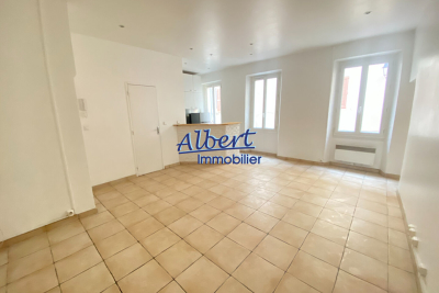 Appartement &agrave; vendre &agrave; OLLIOULES  - 2 pi&egrave;ces - 45 m&sup2; 