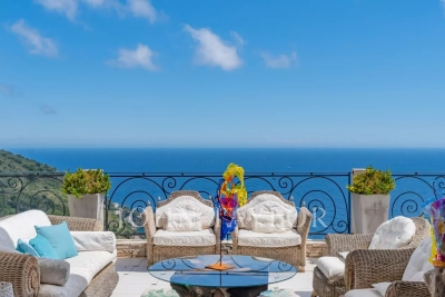 Maison à vendre à EZE   - 1045 m² 