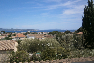 Maison à vendre à LA CIOTAT R.p . Moretti - 6 pièces - 190 m² 