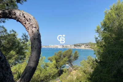 Maison à vendre à SANARY-SUR-MER  - 7 pièces - 237 m² 