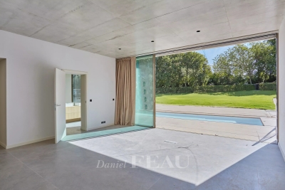 House for sale in AIX-EN-PROVENCE  - 6 rooms - 270 m&sup2; 