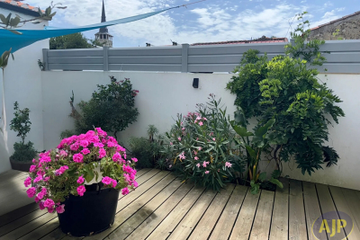 Maison à vendre à L ILE D OLONNE  - 6 pièces - 102 m² 