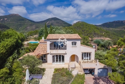 Maison &agrave; vendre &agrave; THÉOULE-SUR-MER  - 4 pi&egrave;ces - 107 m&sup2; 