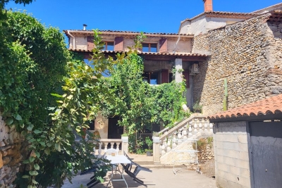 Maison à vendre à ST-AMBROIX  - 6 pièces - 111 m² 