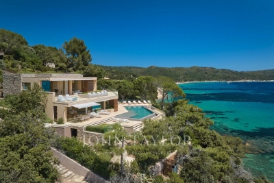 Maison à louer à LA CROIX-VALMER   - 650 m² 