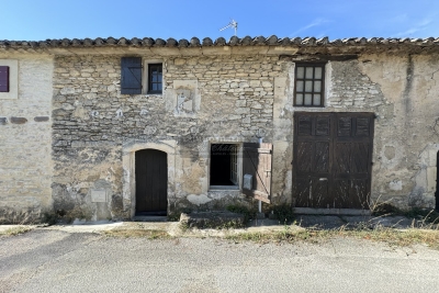 Maison à vendre à GORDES   - 120 m² 