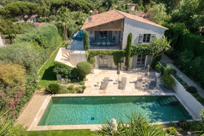 Maison à louer à ST-TROPEZ  - 7 pièces - 220 m² 
