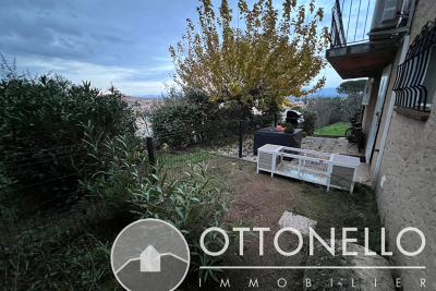 Appartement &agrave; louer &agrave; ROQUEBRUNE-SUR-ARGENS  - 3 pi&egrave;ces - 54 m&sup2; 