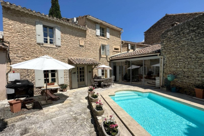 Maison &agrave; vendre &agrave; CABRIÈRES D'AVIGNON  - 9 pi&egrave;ces - 200 m&sup2; 