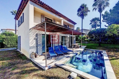 Maison à vendre à CAP D'ANTIBES Touët-sur-Var - 4 pièces - 164 m² 
