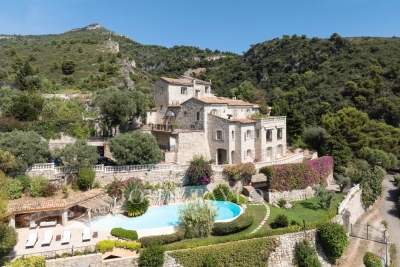 Maison à vendre à EZE  - 15 pièces - 463 m² 