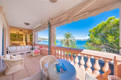 Apartment for sale in THÉOULE-SUR-MER  - 3 rooms - 50 m&sup2; 