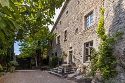 Maison à vendre à GAP  - 15 pièces - 590 m² 