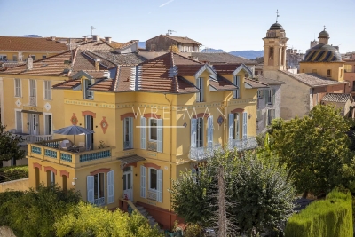 Maison &agrave; vendre &agrave; VENCE  - 10 pi&egrave;ces - 324 m&sup2; 