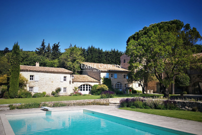 Maison à louer à REAUVILLE  - 10 pièces - 500 m² 