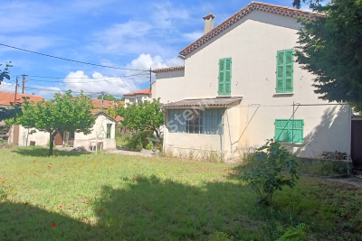 Maison à vendre à TOULON La Palasse-Collet de Gipon - 8 pièces - 150 m² 