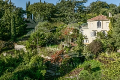 Maison à vendre à MONTAUROUX Montauroux - 10 pièces - 240 m² 