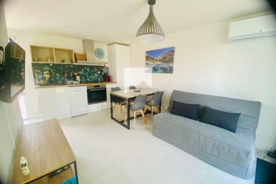 Maison à vendre à HYÈRES Le Mourillon i - 2 pièces - 27 m² 