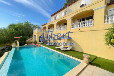 Maison &agrave; vendre &agrave; OLLIOULES  - 8 pi&egrave;ces - 225 m&sup2; 