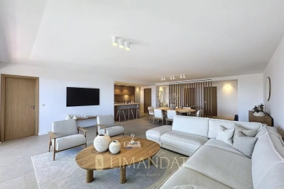 Apartment for sale in CANNES  - 4 rooms - 155 m&sup2; 