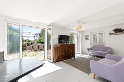 Maison à vendre à VALLAURIS Bois Fleuri-Chevre d'Or-Saint Philippe - 5 pièces - 83 m² 