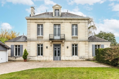 Maison à vendre à LE BOUSCAT  - 8 pièces - 260 m² 