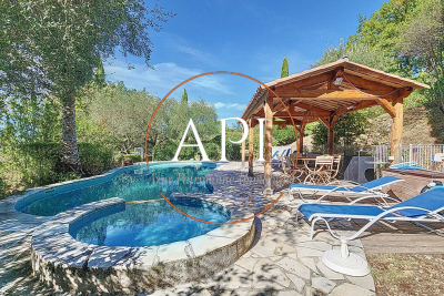 Maison à vendre à FAYENCE Champ de Mars Ii - 6 pièces - 145 m² 