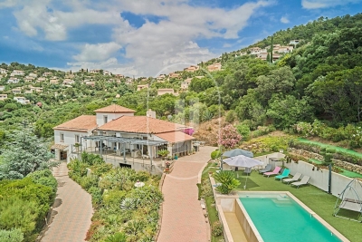Maison à vendre maison vue mer roquebrun 