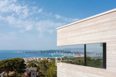 Maison à vendre à MARSEILLE 8EME  - 6 pièces - 210 m² 