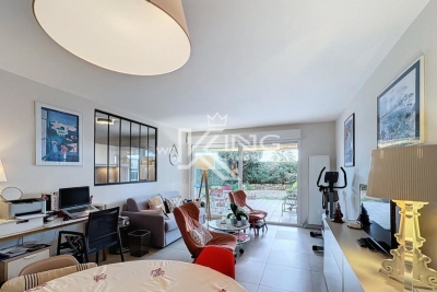 Appartement à vendre à ST-RAPHAËL Valescure Est-Aiguebonne - 3 pièces - 74 m² 