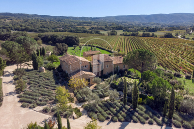 Maison &agrave; vendre &agrave; BONNIEUX  - 10 pi&egrave;ces - 790 m&sup2; 