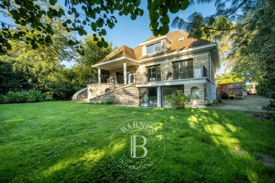 Maison &agrave; vendre &agrave; RUEIL MALMAISON  - 9 pi&egrave;ces - 392 m&sup2; 