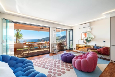 Apartment for sale in VILLEFRANCHE-SUR-MER  - 3 rooms - 72 m² 